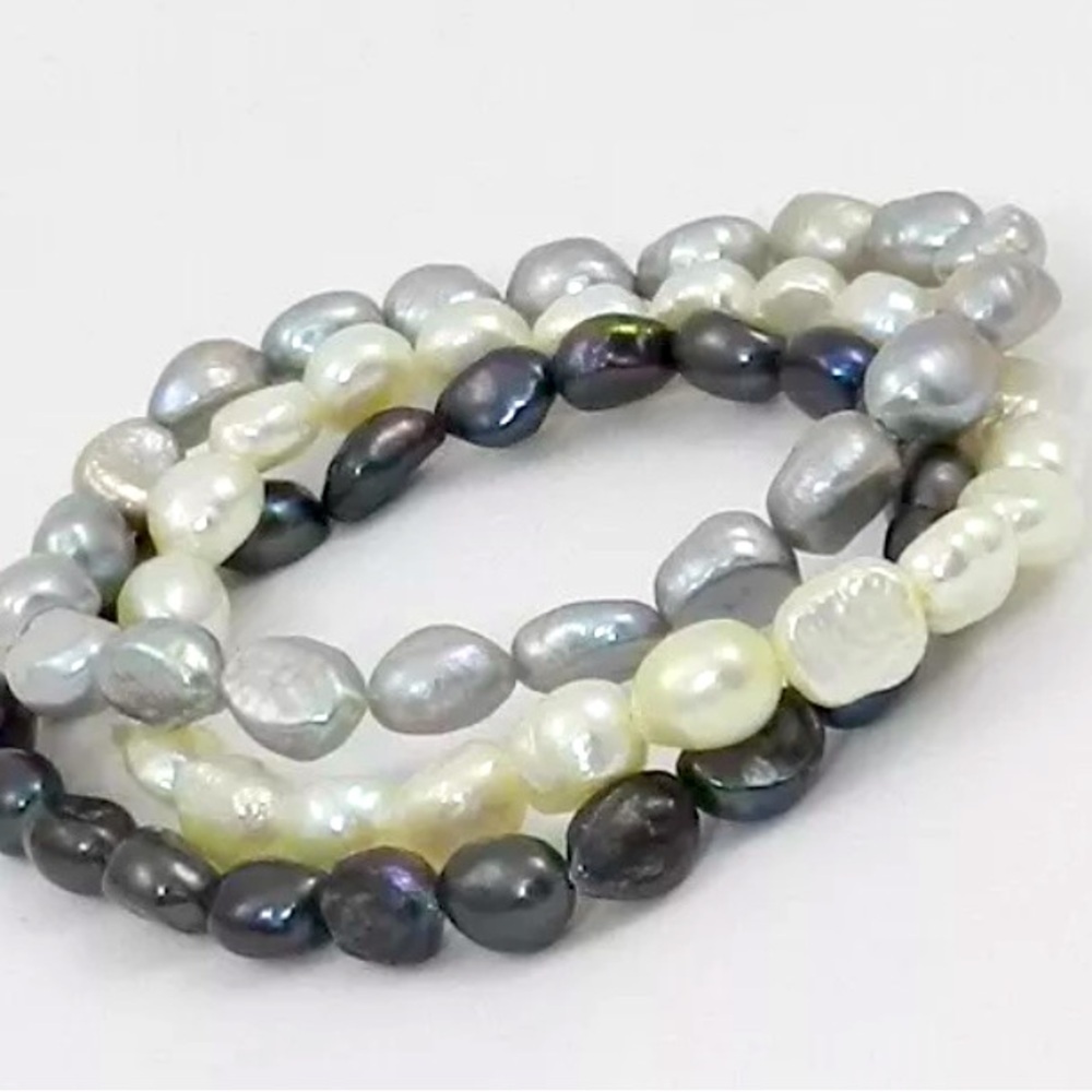 Macy's 3-Pc. Set White Cultured Freshwater Pearl (6-1/2 mm) Stretch Bracelets - Picture 3 of 4